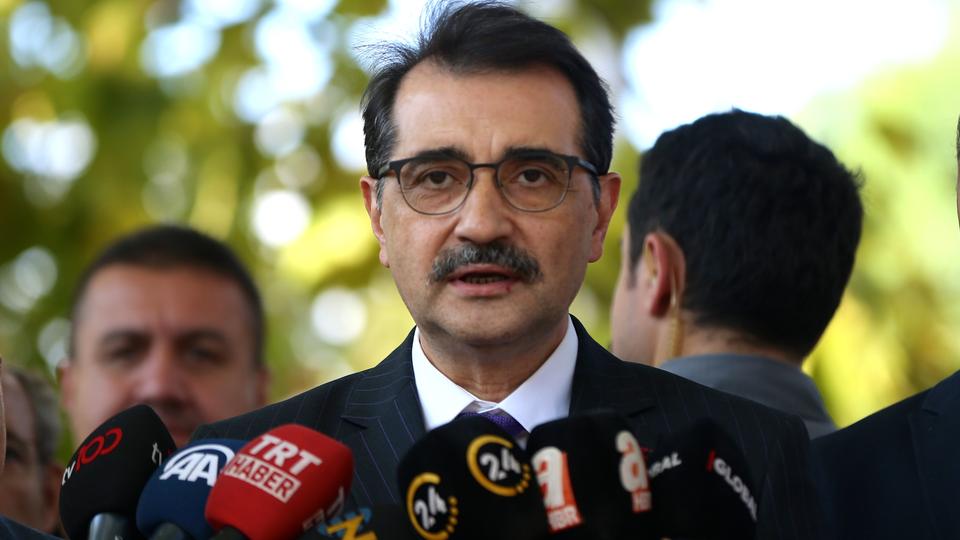قال وزير الطاقة والموارد الطبيعية التركي فاتح دونماز إن موعد الإعلان عن بشائر جديدة حول اكتشافات الغاز بات قريباً          
