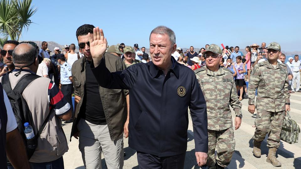 زار وزير الدفاع التركي خلوصي أقار وقادة القوات الثلاث منطقة كاش التابعة لمحافظة أنطاليا المقابلة لجزيرة ميس