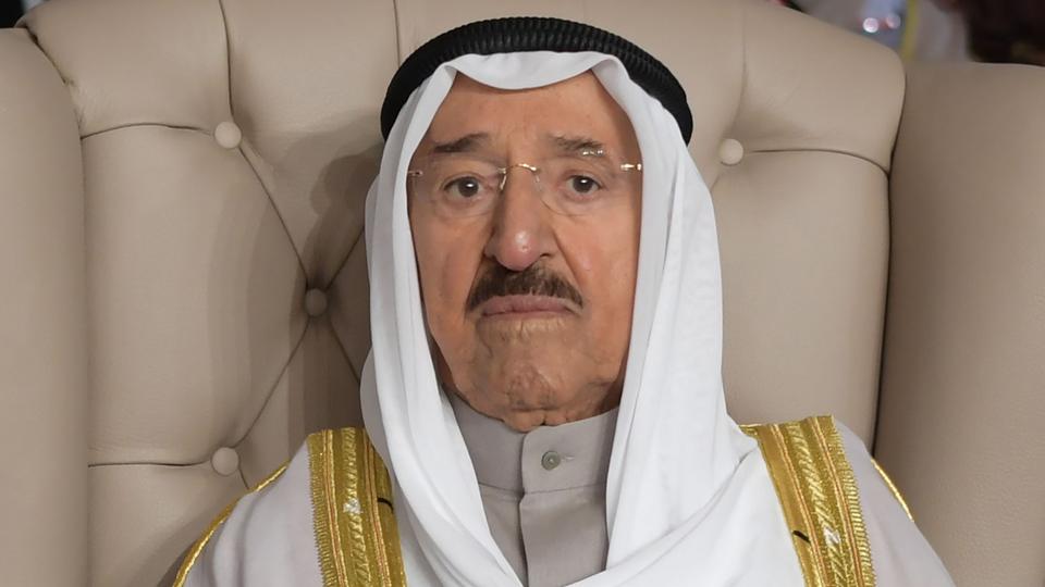 أمير الكويت صباح الأحمد الصباح (91 عاماً) لا يزال يتلقى العلاج في الولايات المتحدة الأمريكية منذ يوليو/تموز الماضي