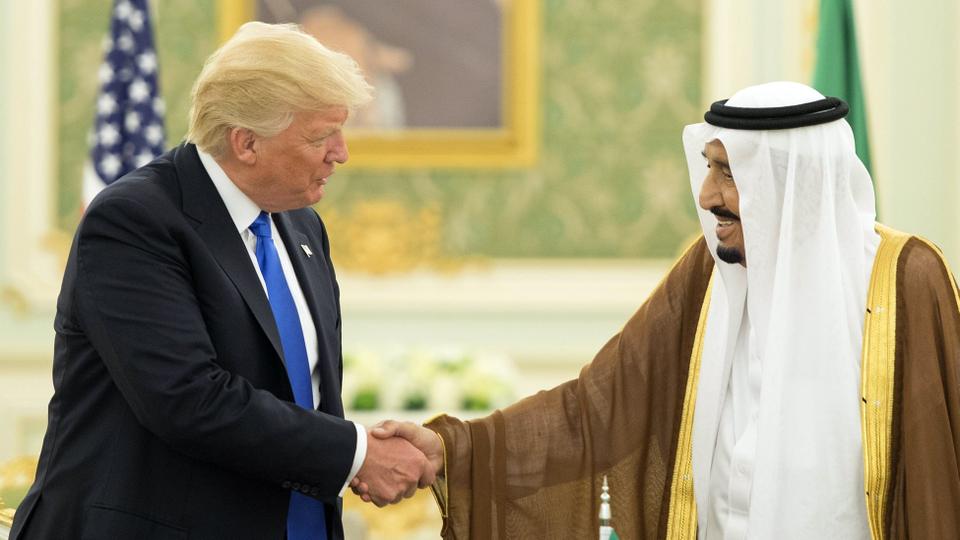 العاهل السعودي الملك سلمان والرئيس الأمريكي دونالد ترمب 