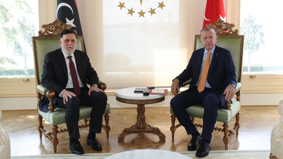 أردوغان والسراج بحثا مستجدات الأوضاع في ليبيا وآفاق التعاون الأمني والاقتصادي بين البلدين الصديقين