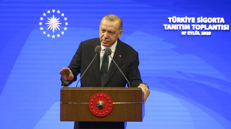 أردوغان: لن نسمح لمن يتغذى من الفوضى والأزمات بنهب رزق أمتنا وموارد بلادنا 