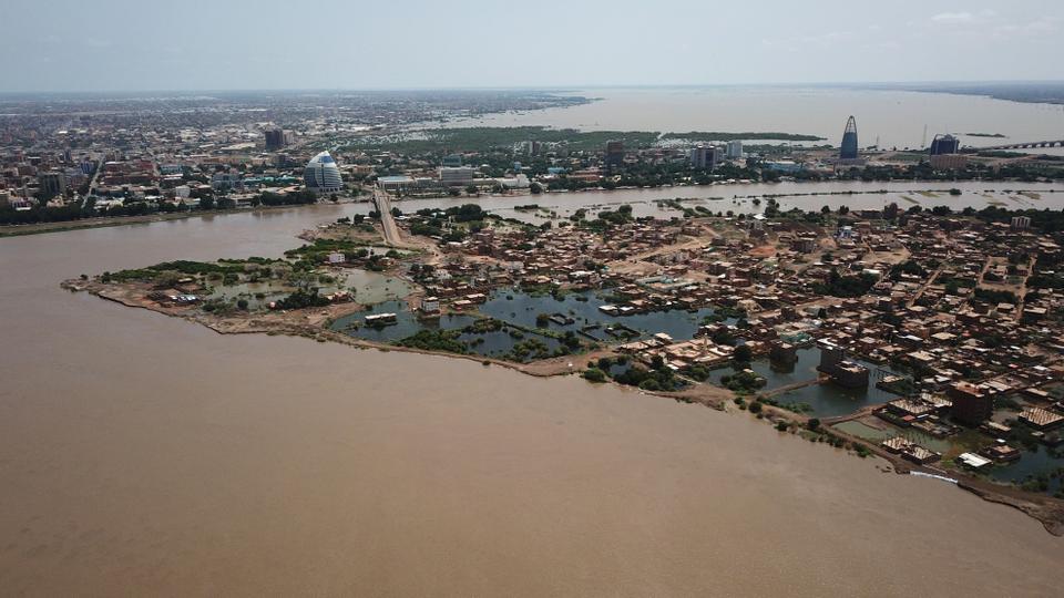 مكتب الأمم المتحدة لتنسيق الشؤون الإنسانية (أوشا) أعلن أنّ أكثر من نصف مليون سوداني تضرّروا من الفيضانات