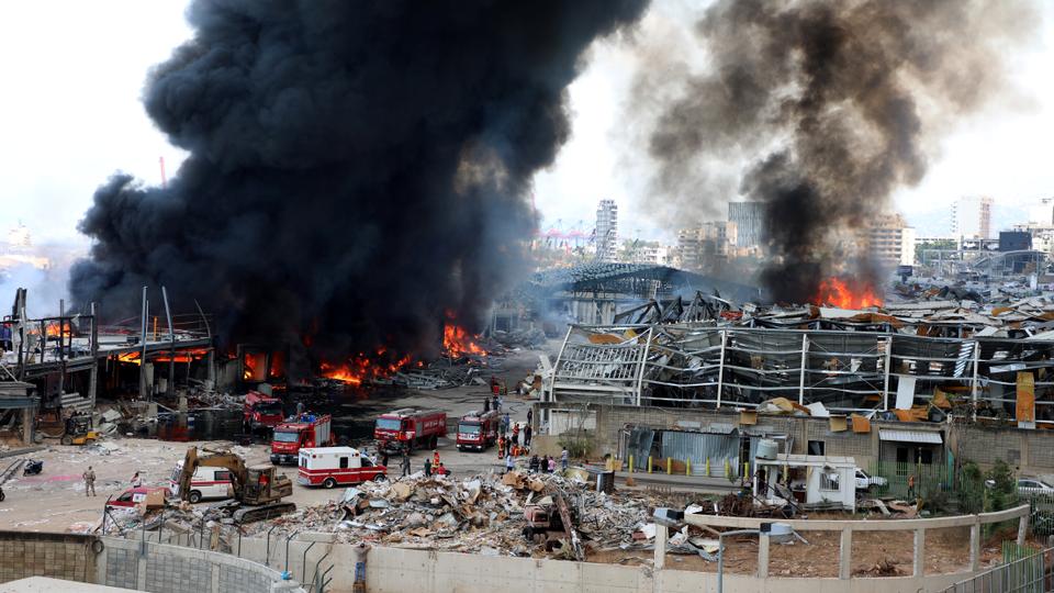 حريق جديد في مستودع للإطارات والزيوت بمرفأ بيروت
