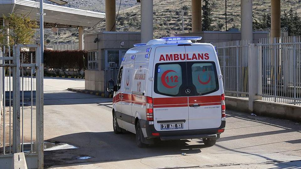 الهلال الأحمر التركي يعلن استشهاد أحد موظفيه وإصابة آخر شمالي سوريا