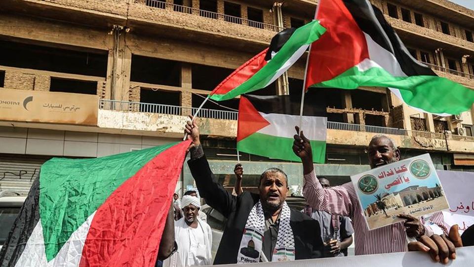 العاصمة السودانية شهدت الأشهر الماضية عدداً من الوقفات والمظاهرات الرافضة للتطبيع مع إسرائيل