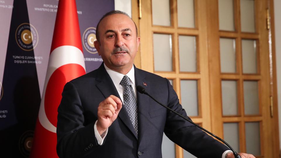 وزير الخارجية التركي مولود جاوش أوغلو يدعو لإقران دعوة وقف إطلاق النار في قره باغ بانسحاب القوات الأرمينية منه