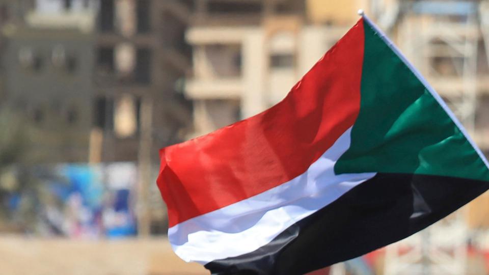 لتجنب أي دعاوى قضائية يحتاج السودان إلى استعادة حصانته السيادية التي فقدها بعد إدراجه في قائمة الدول الراعية للإرهاب