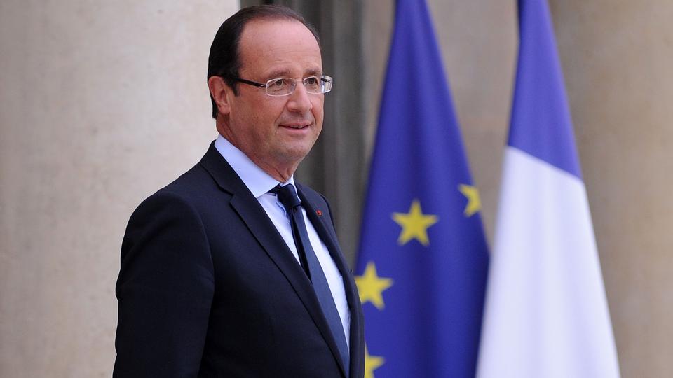الرئيس الفرنسي السابق فرانسوا هولاند يقول يجب عدم عدم الخلط بين المسلمين والإرهابيين