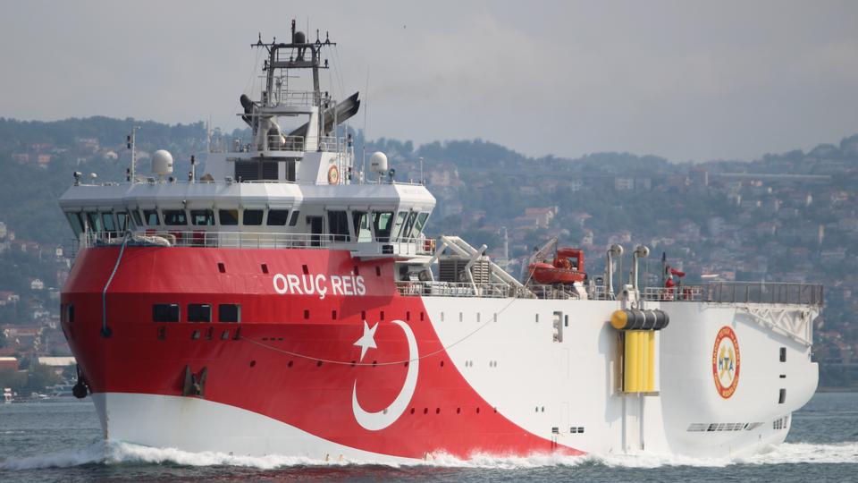 سفينة أوروتش رئيس هي إحدى السفن البحثية النادرة في العالم ومجهزة بالكامل ومتعددة الأغراض