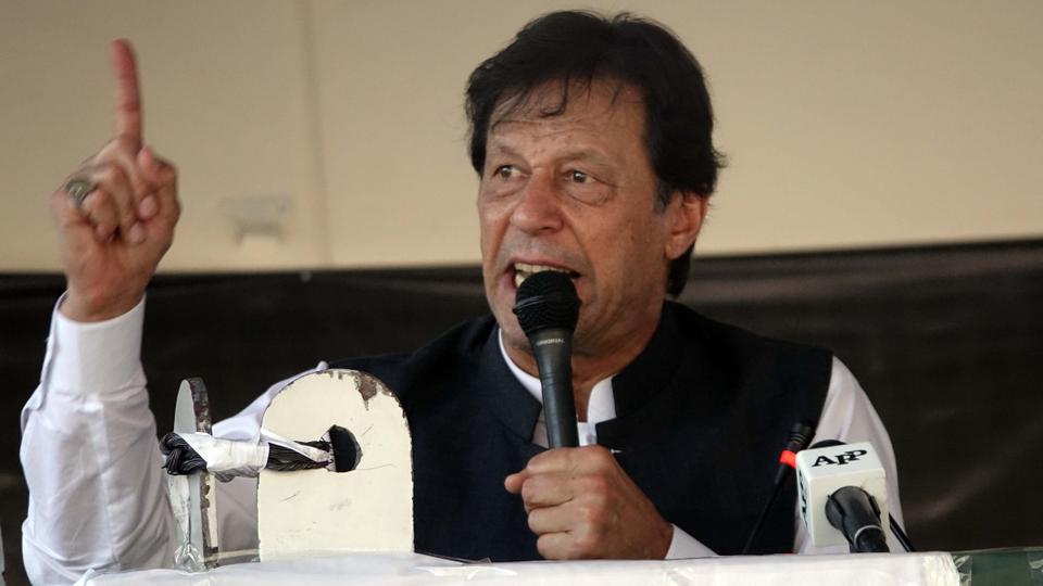 حمّل رئيس الوزراء الباكستاني عمران خان الهند مسؤولية اغتيال رئيس 