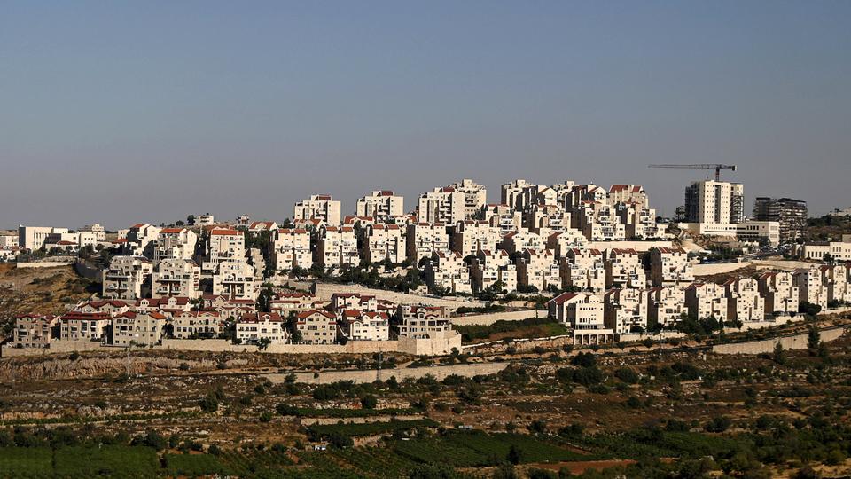   السلطات الإسرائيلية وافقت الخميس الماضي على خطة لبناء 3.212 وحدة استيطانية جديدة بأنحاء متفرقة من الضفة المحتلة  