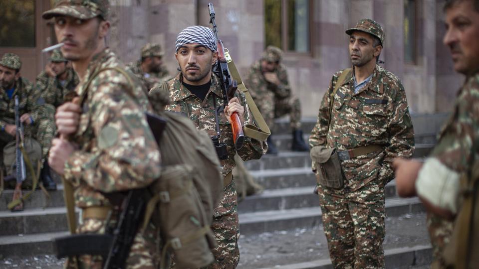 أرمينيا تواجه اتهامات بالاستعانة بمرتزقة أجانب وعناصر تنظيمات إرهابية في مواجهتها القوات الأذربيجانية بإقليم قره باغ