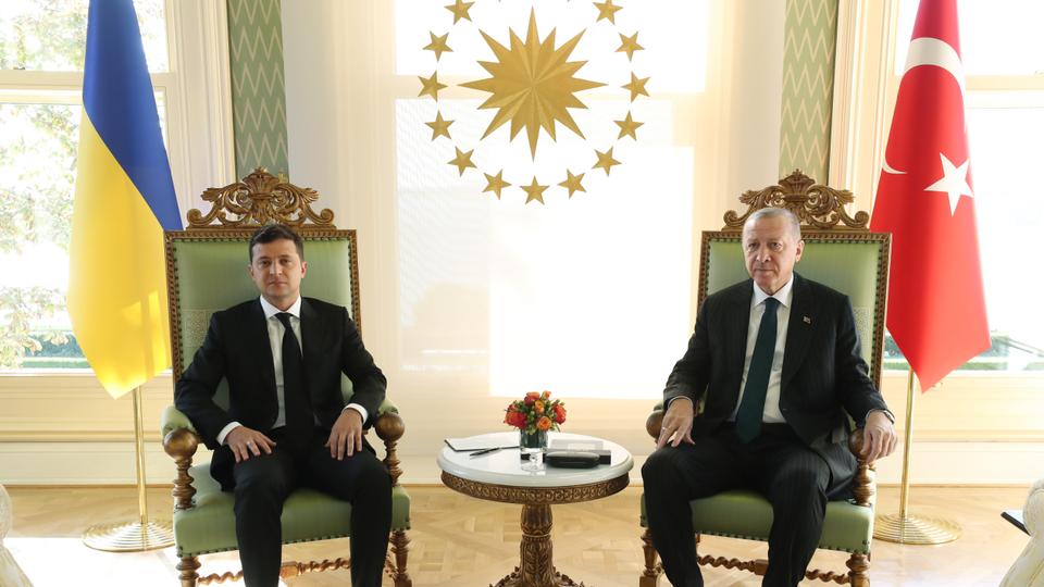 الرئيس الأوكراني وزيارة عمل إلى تركيا الجمعة بدعوة من أردوغان