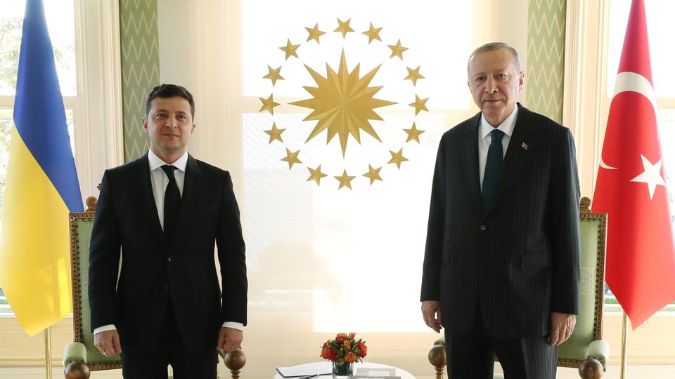 الرئيس التركي يؤكد أن بلاده تعتبر أوكرانيا دولة محورية لضمان الاستقرار والأمن والسلام والازدهار بالمنطقة