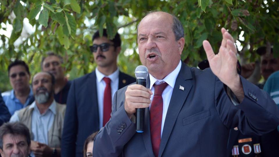 تمكن رئيس وزراء جمهورية شمال قبرص التركية أرسين تتار من الفوز في الجولة الثانية من الانتخابات الرئاسية