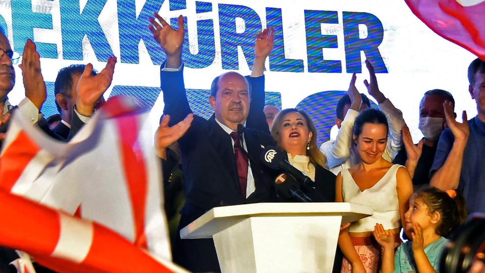 بعد فوز أرسين تتار في الانتخابات الرئاسية بجمهورية شمال قبرص التركية، الاتحاد الأوروبي يأمل استئناف المفاوضات 