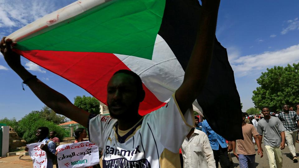 مسؤول أمريكي كبير يتوقع إعلان اتفاق على خطوات لتطبيع العلاقات بين إسرائيل والسودان في وقت لاحق اليوم