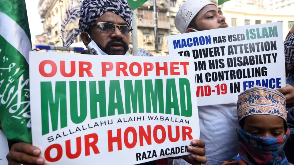 مظاهرات في مدينة مومباي الهندية احتجاجاً على الرسوم الفرنسية المسيئة للرسول الكريم