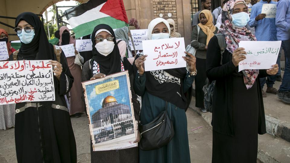تجمُّع المهنيين السودانيين يحذر من استباق السلطة الانتقالية لتشكيل المجلس التشريعي في قرار التطبيع مع إسرائيل