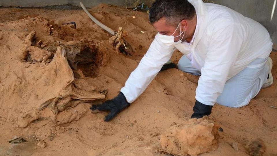 اكتشاف 5 مقابر جماعية بمدينة ترهونة الليبية