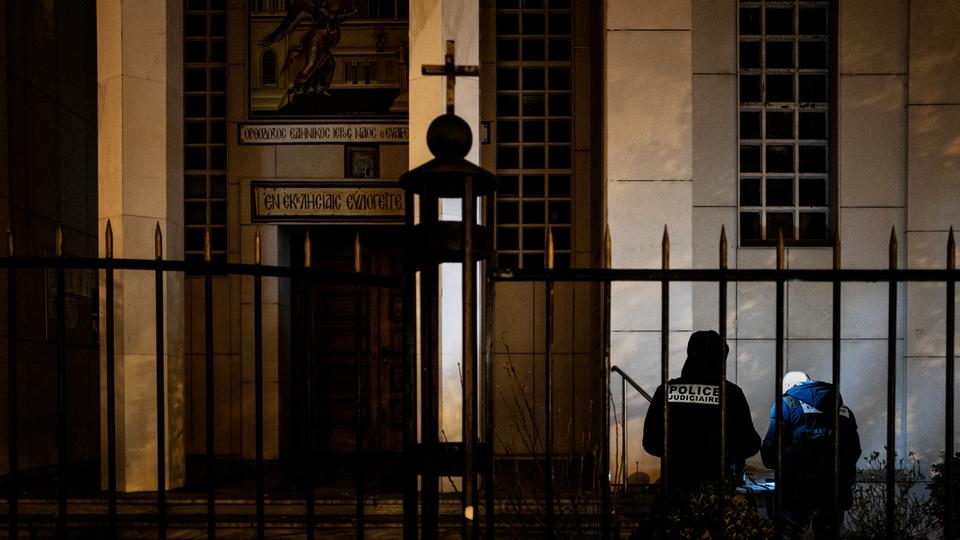 إصابة قسّ أرثوذكسي بطلق ناري في مدينة ليون الفرنسية