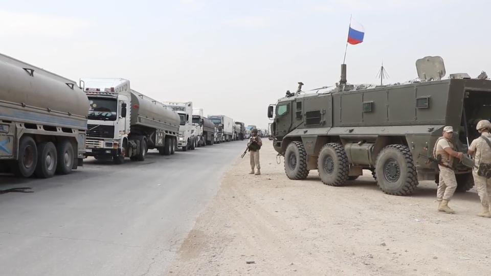 PKKYPG الإرهابي يواصل بيع النفط للنظام السوري بحماية روسية 