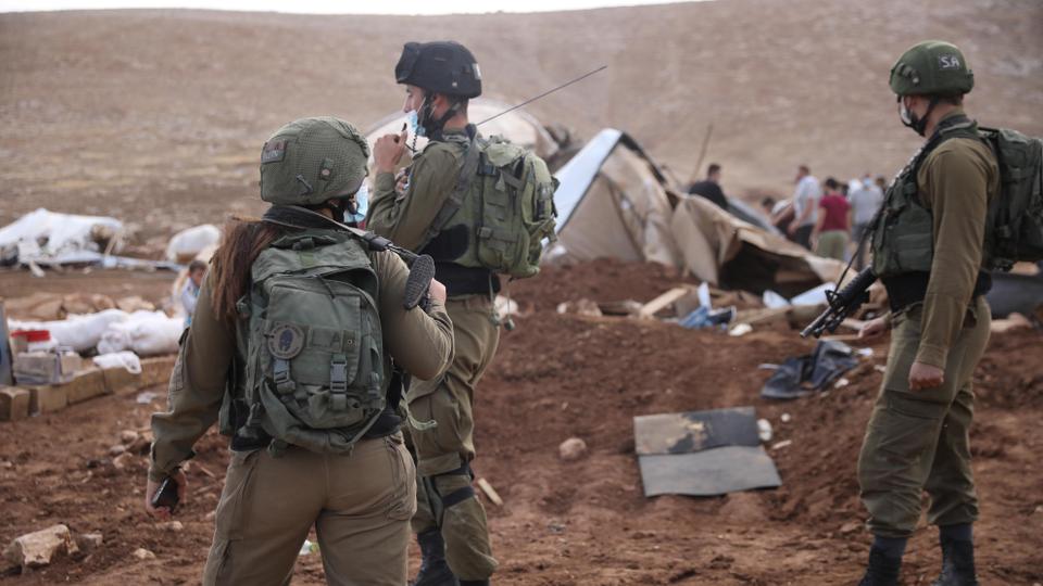 القوات الإسرائيلية دمرت قرية 