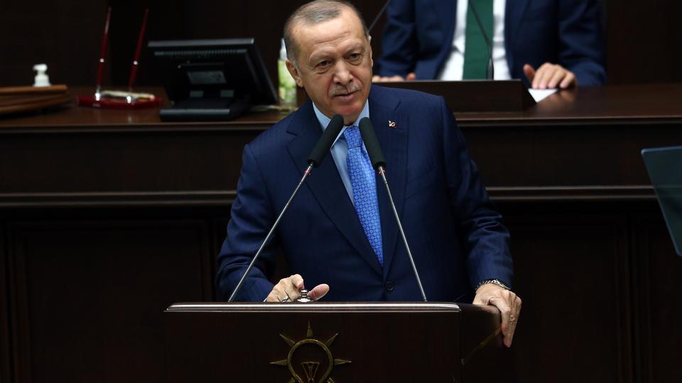 أردوغان: بفضل آليات صنع القرار الفعالة سنعزز استقرار الاقتصاد الكلي من خلال زيادة التناغم بين السياسات النقدية والمالية وسياسات التمويل