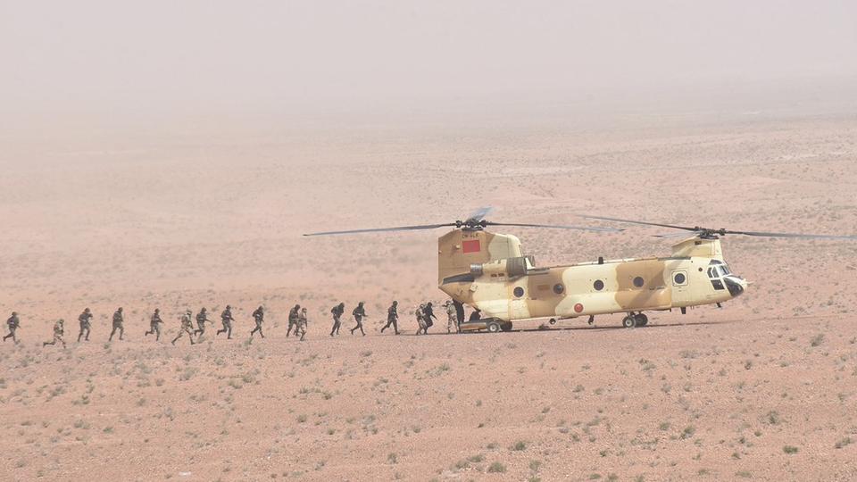 الجيش المغربي يعلن أن معبر الكركرات 