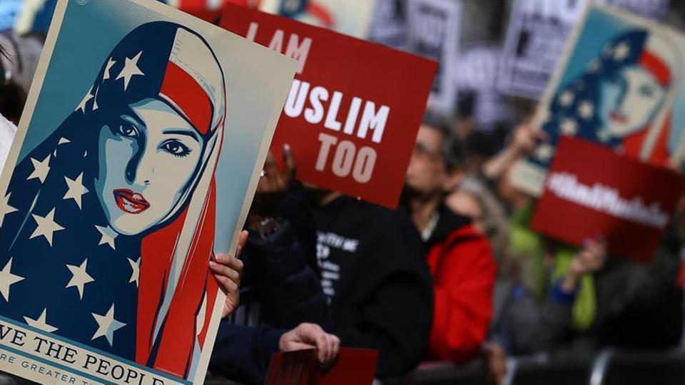وتيرة الاعتداءات على المسلمين ارتفعت بشكل واسع في الولايات المتحدة خلال عهد ترمب