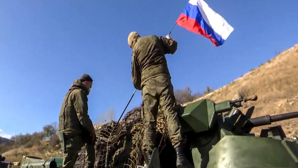 وزارة الدفاع الروسية تقول إن 23 نقطة مراقبة حالياً تنفذ متابعة الوضع في نطاق إجراء عملية حفظ السلام، منها 11 في منطقة المسؤولية 
