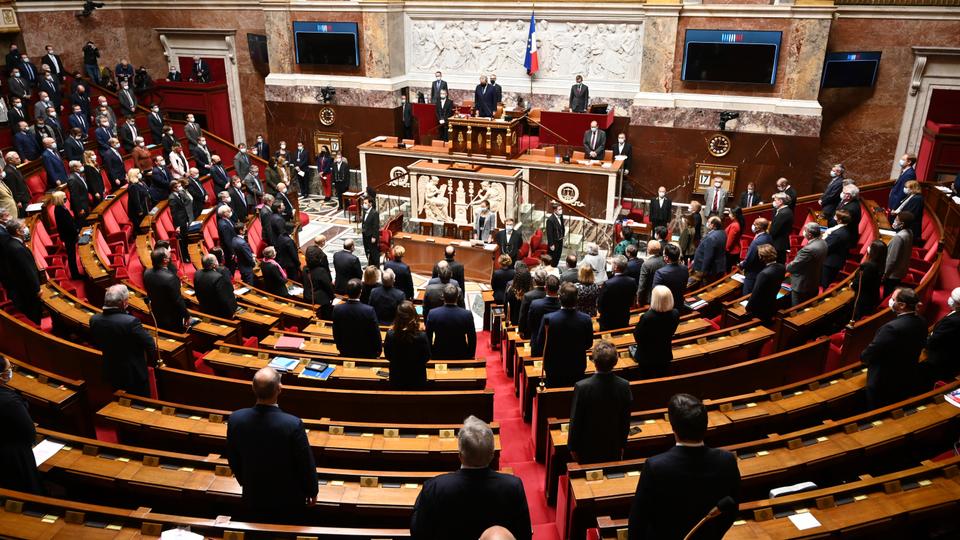 مجلس الشيوخ الفرنسي يوافق على الاعتراف بما يسمى 
